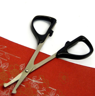 9.5cm高级不锈钢圆头鼻毛剪